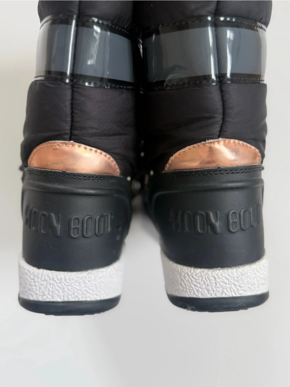 Moon Boot Black and Rose Gold Metallic Winter Boots Kids Size 2.5